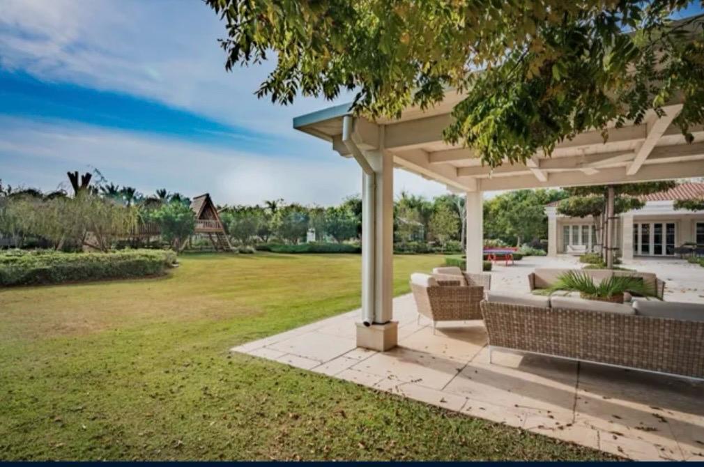 Luxury Villa Batzra view 3