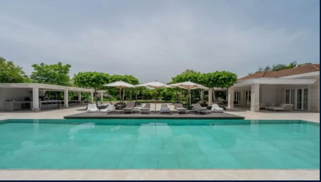 Luxury Villa Batzra view 2